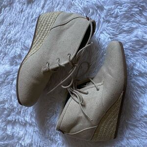 Mad Love Tan Wedge Booties Shoes Size 11‎